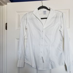 NWT Brooks Brothers non-iron fitted dress shirt